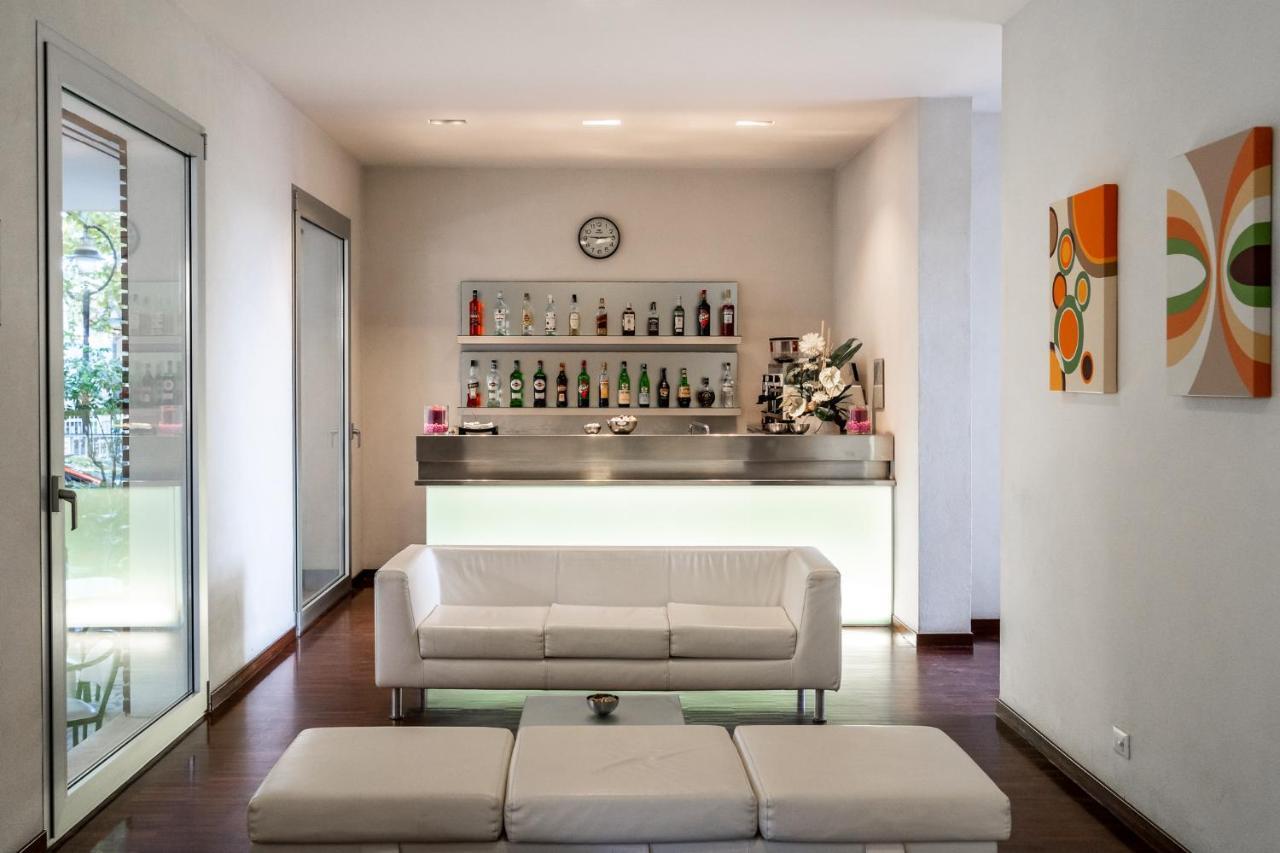 Hotel Columbia Bellaria-Igea Marina Buitenkant foto