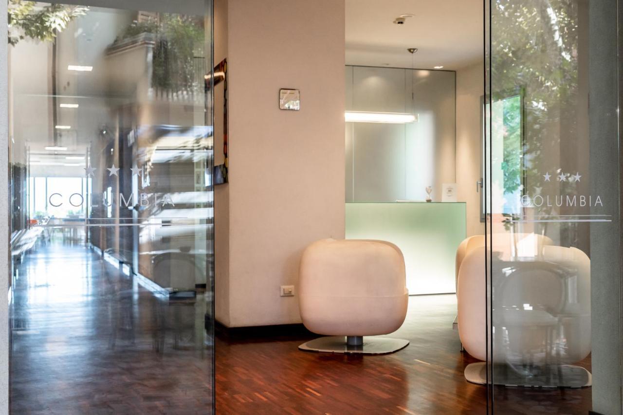 Hotel Columbia Bellaria-Igea Marina Buitenkant foto